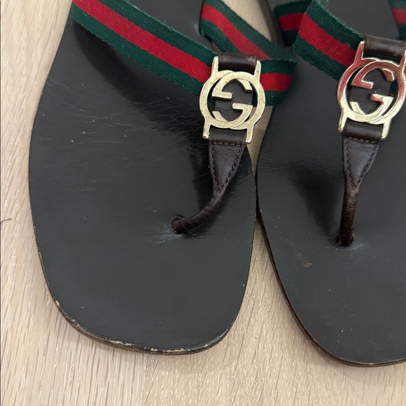 Pre-owned GG Interlocking Web Leather Flip Flops 40 - Picture 4 of 8
